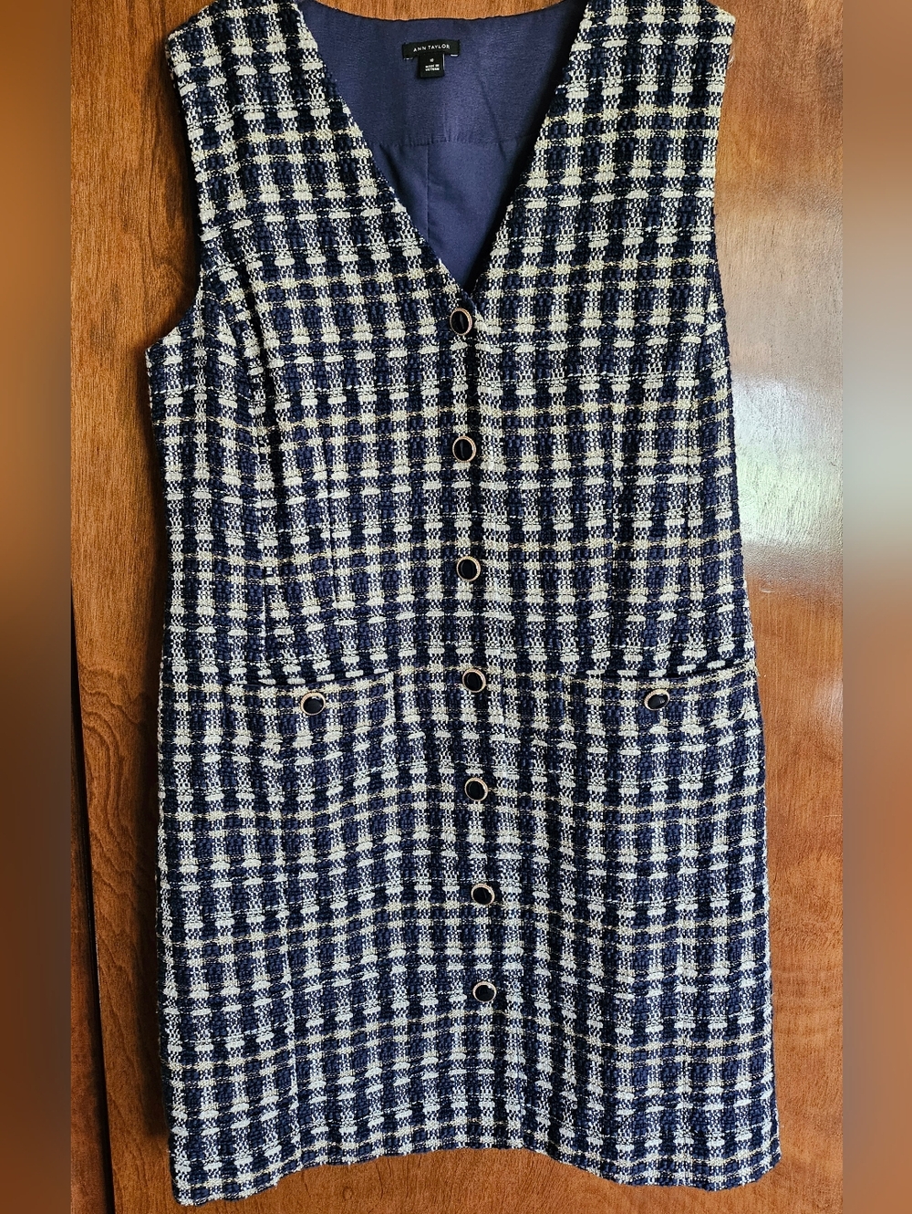 Ann Taylor Sleeveless Tweed Button Shift Dress  - Size 10 - Picture 3 of 11